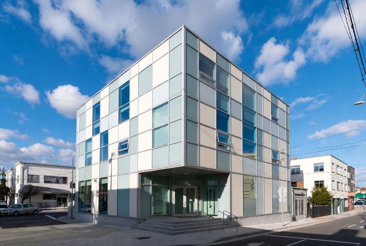 What Are Commercial Window Films Costs in Canada? A Clear Toronto and GTA Guide for Business Owners